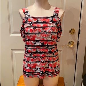 Market & Spruce navy blue and pink floral top